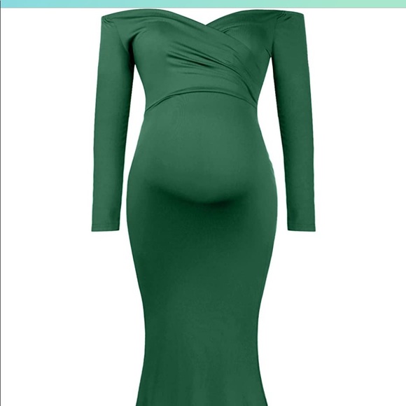 Green off shoulder maternity dress - Picture 7 of 10